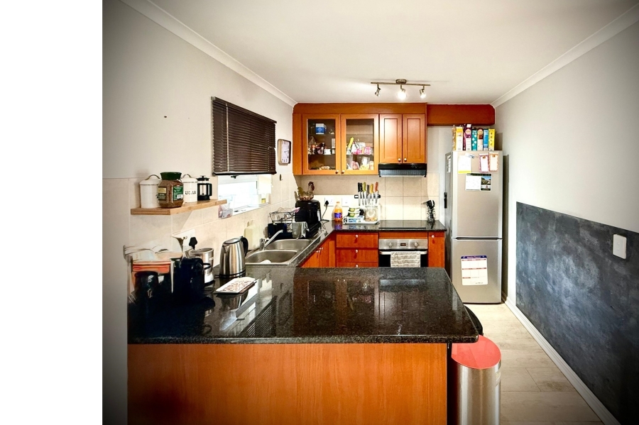 To Let 3 Bedroom Property for Rent in Big Bay Western Cape